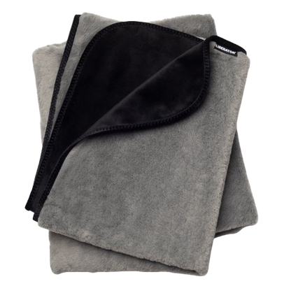 Fascinator Throw – Faux Fur